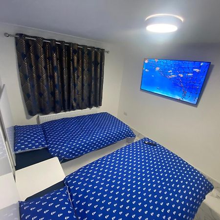 The Royal Boutique Oxford Lodge By London Sleep 6 Hayes  Extérieur photo