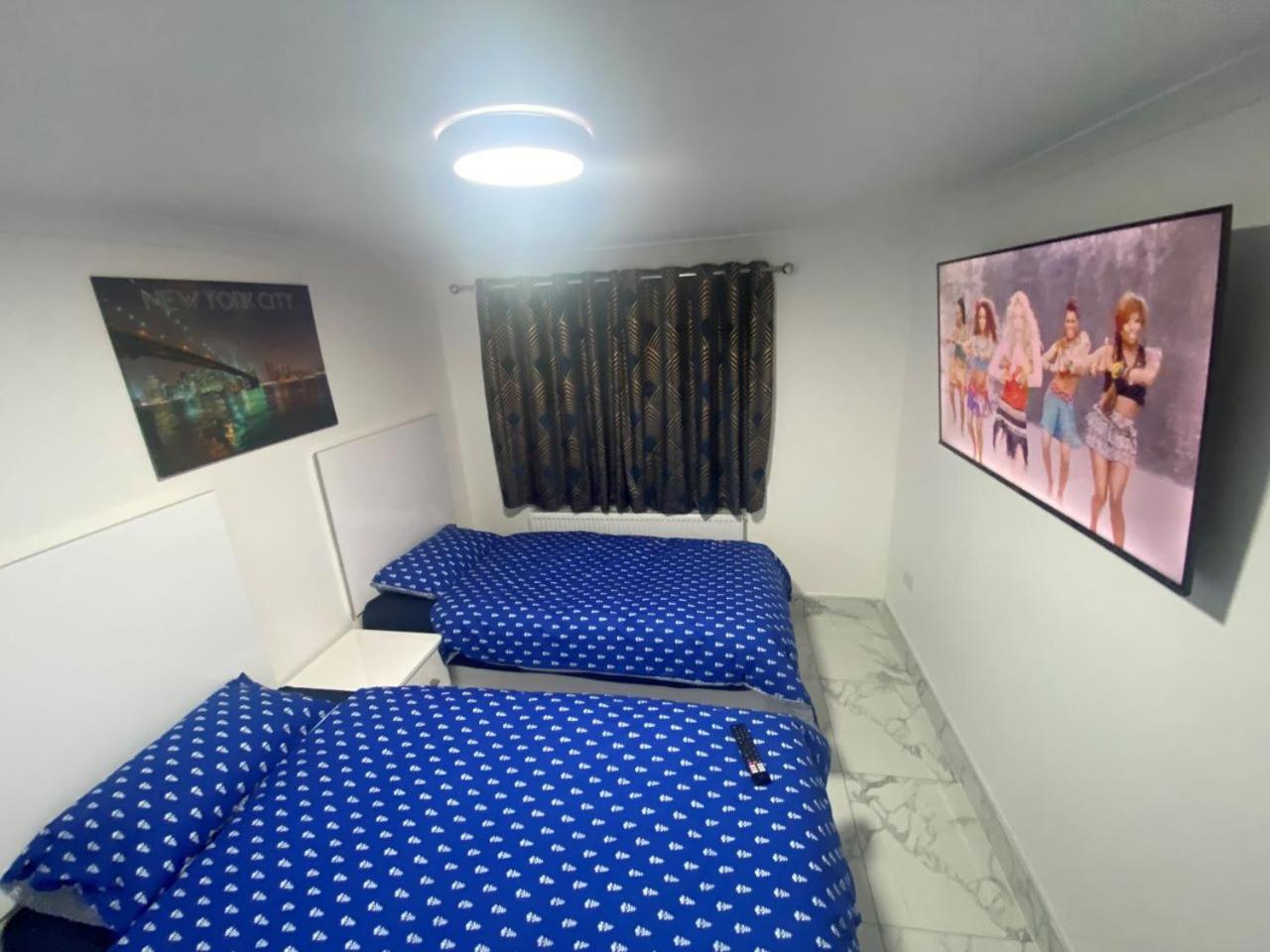 The Royal Boutique Oxford Lodge By London Sleep 6 Hayes  Extérieur photo