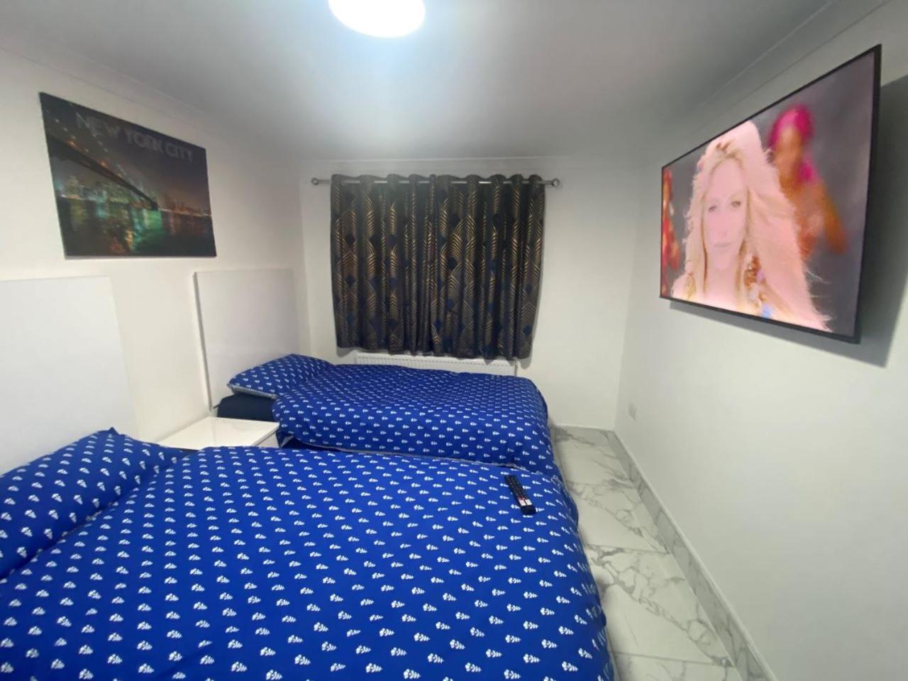 The Royal Boutique Oxford Lodge By London Sleep 6 Hayes  Extérieur photo