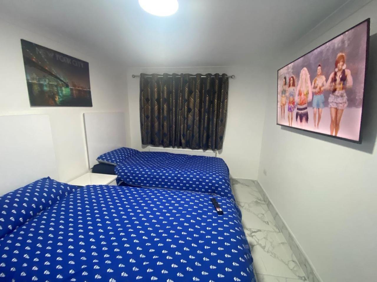 The Royal Boutique Oxford Lodge By London Sleep 6 Hayes  Extérieur photo